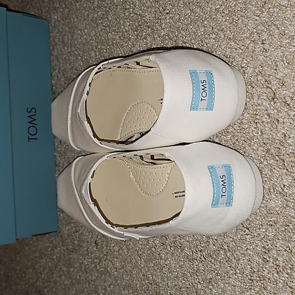 TOMS Alpargata SIZE 8 WOMEN - Picture 2 of 4